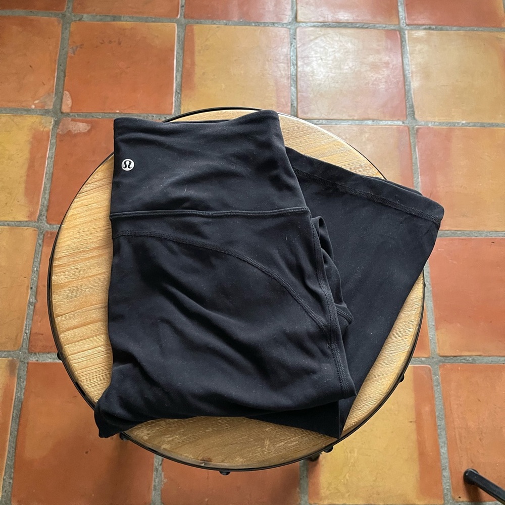 Lululemon Black FLARE align Leggings